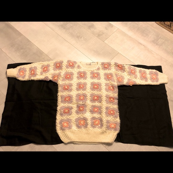 NEW Crocheted Knit Peach/Purple Pattern Cardigan Sweater - Picture 3 of 15